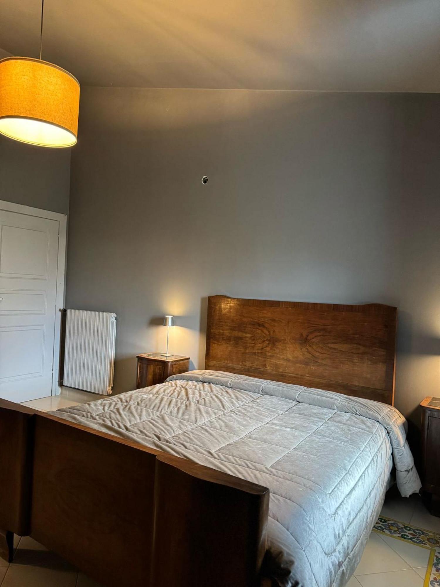 B&B Assteas Montesarchio ภายนอก รูปภาพ